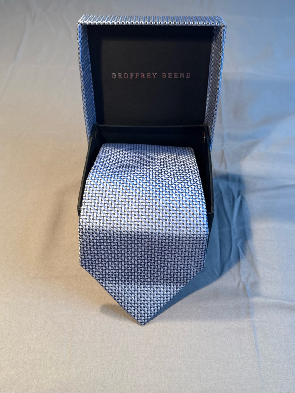Geoffrey Beene Light Blue Micro-Pattern Men's Tie